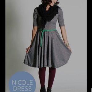 Lularoe Nicole Dress in Heathered Gray